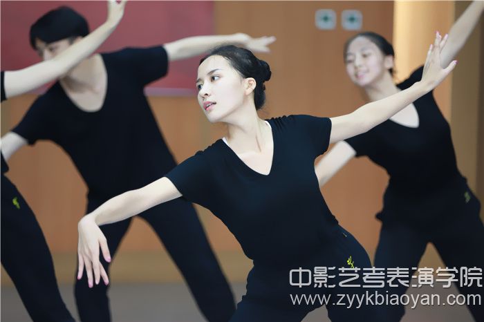 表演艺考培训.jpg