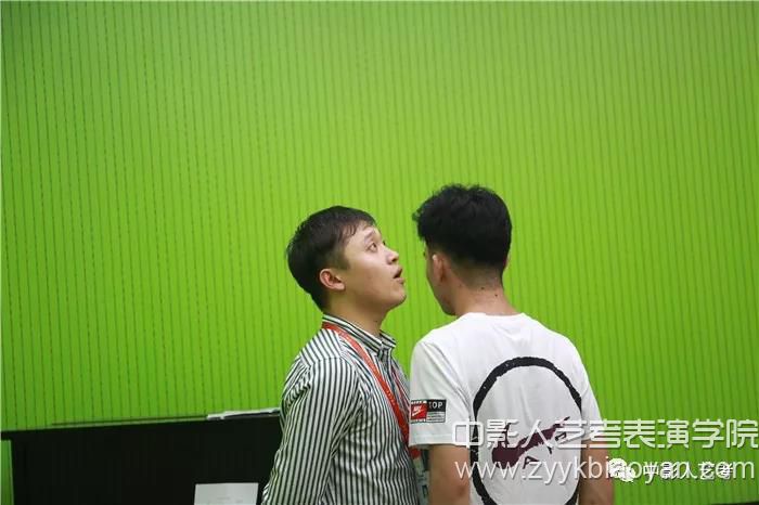 如何打下扎实的声乐基础
