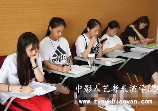 学习声乐需要什么条件