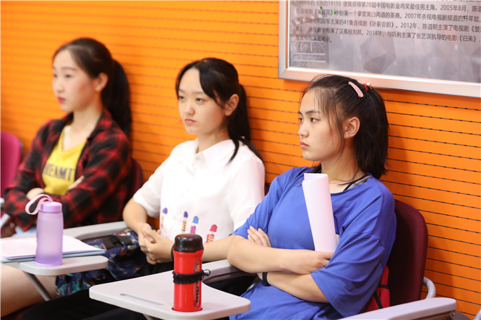 往年艺考表演题目考什么