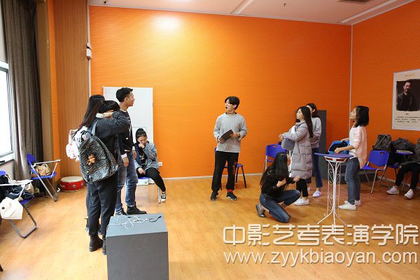 中影艺考表演专业小组表演.JPG