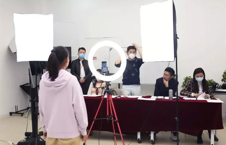 学习表演专业要注意哪些误区呢