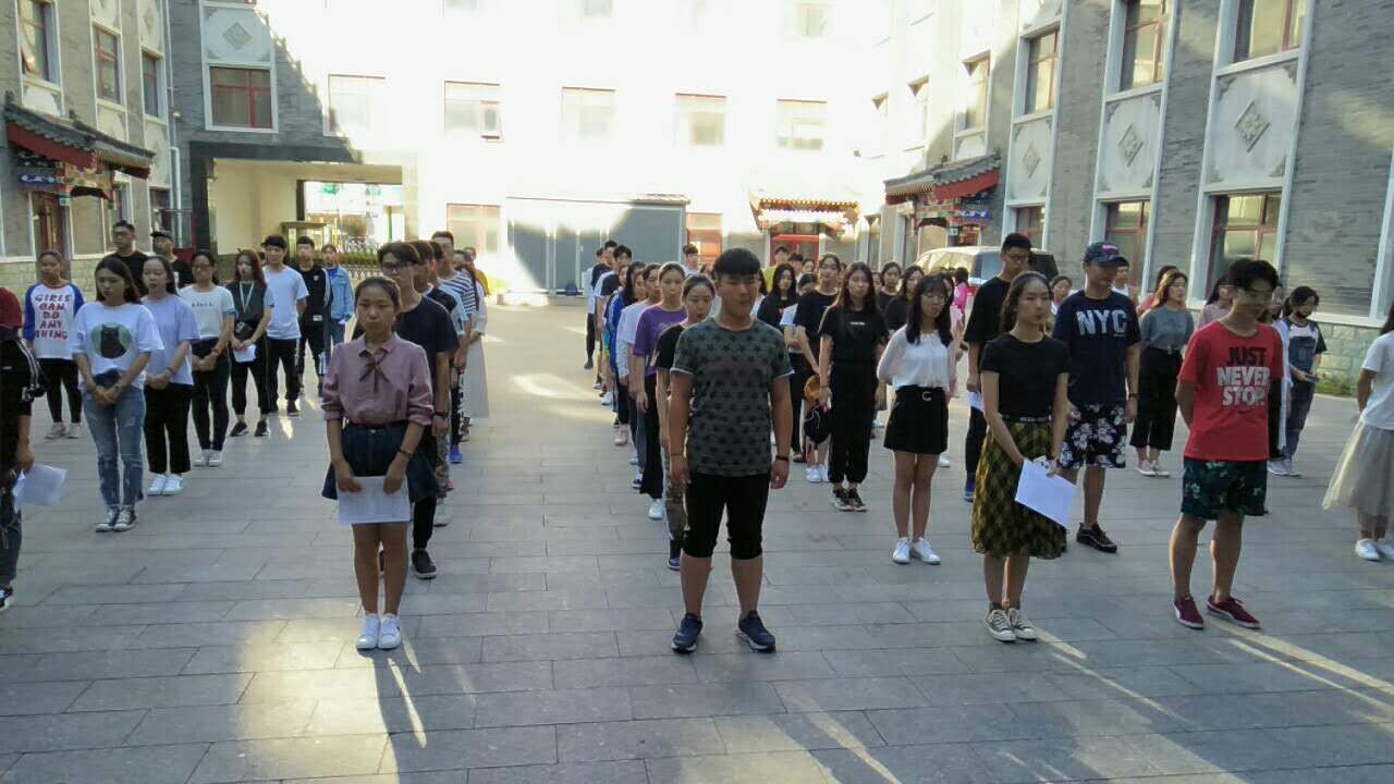 中影人表演培训班晨功训练